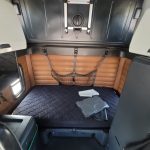 2018 Freightliner Cascadia comfortable interior
